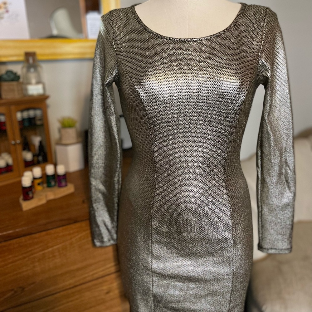 ✨ Charlotte Russe Black & Gold Polyester/Spandex Long Sleeve Dress NWT